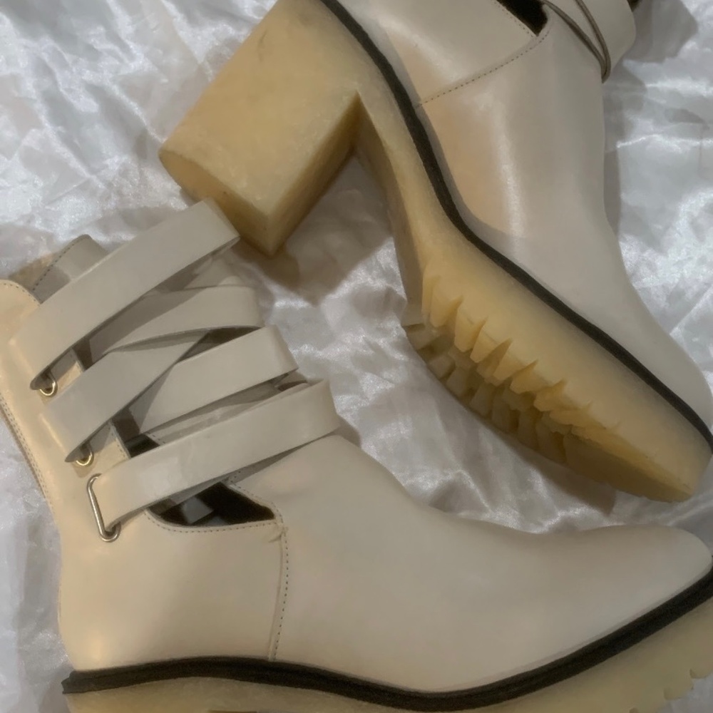 Boots - Picture 2 of 11